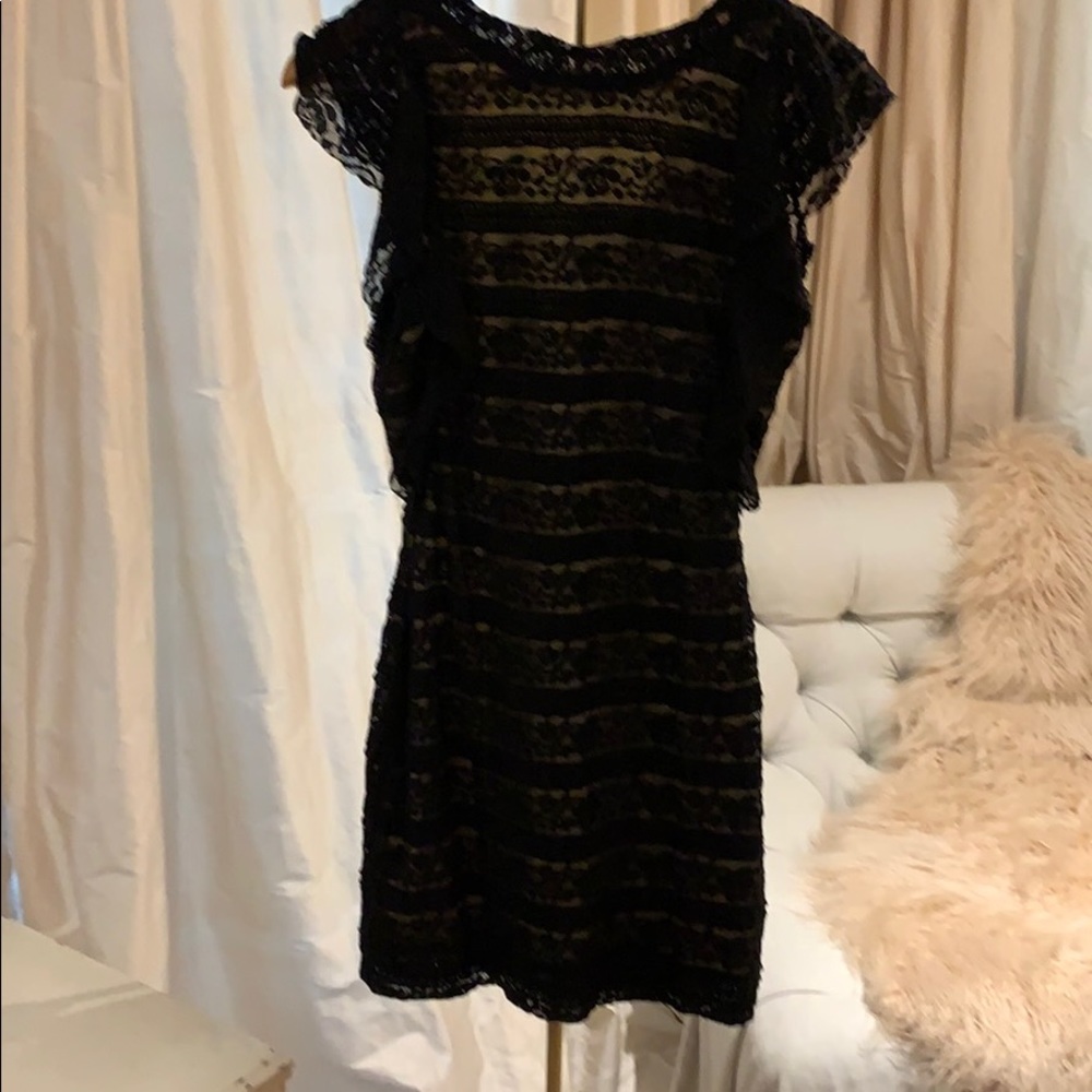 Dress - Picture 6 of 6